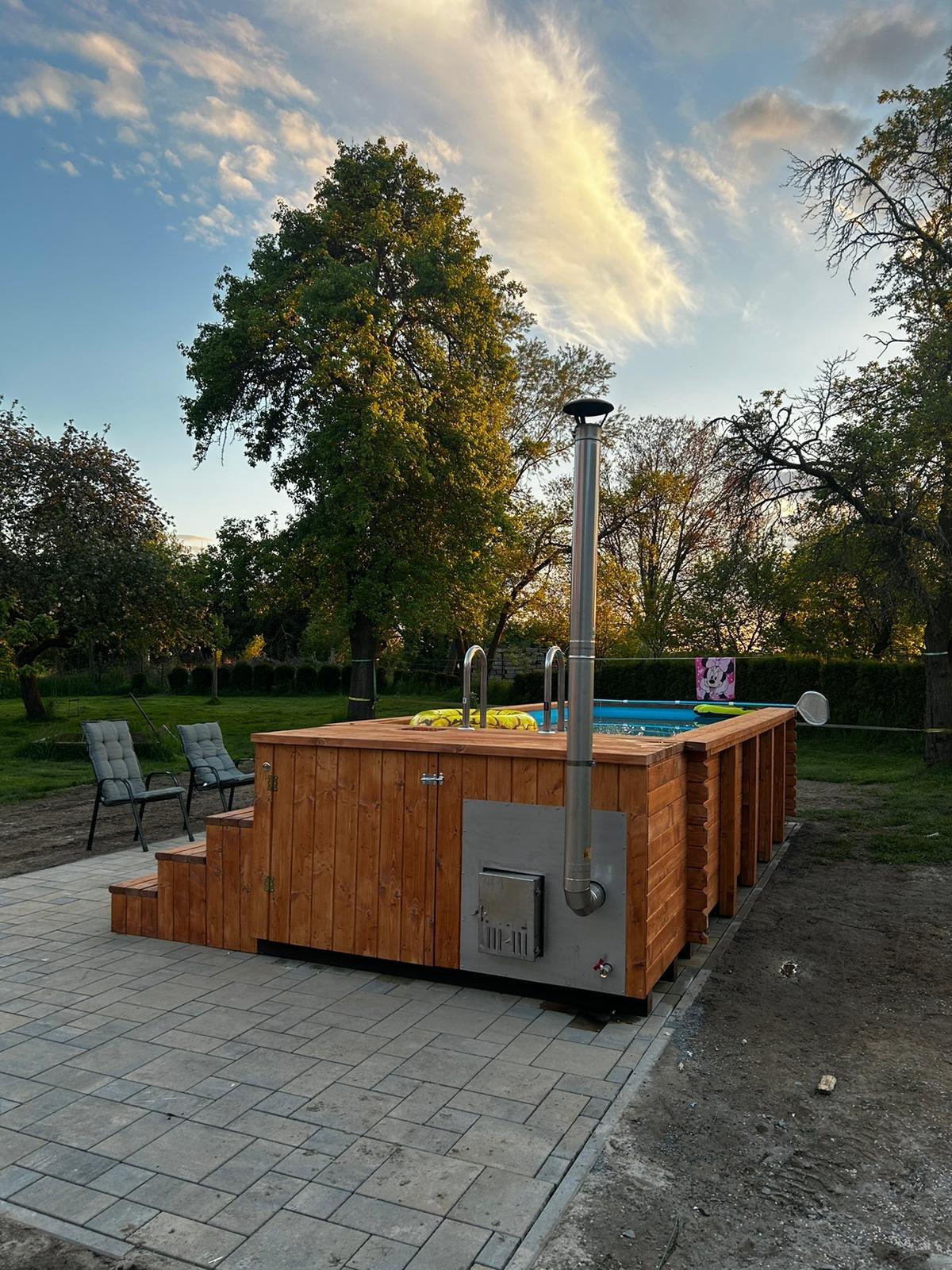 PISCINA DE MADERA 6,8 M x 2,4 M